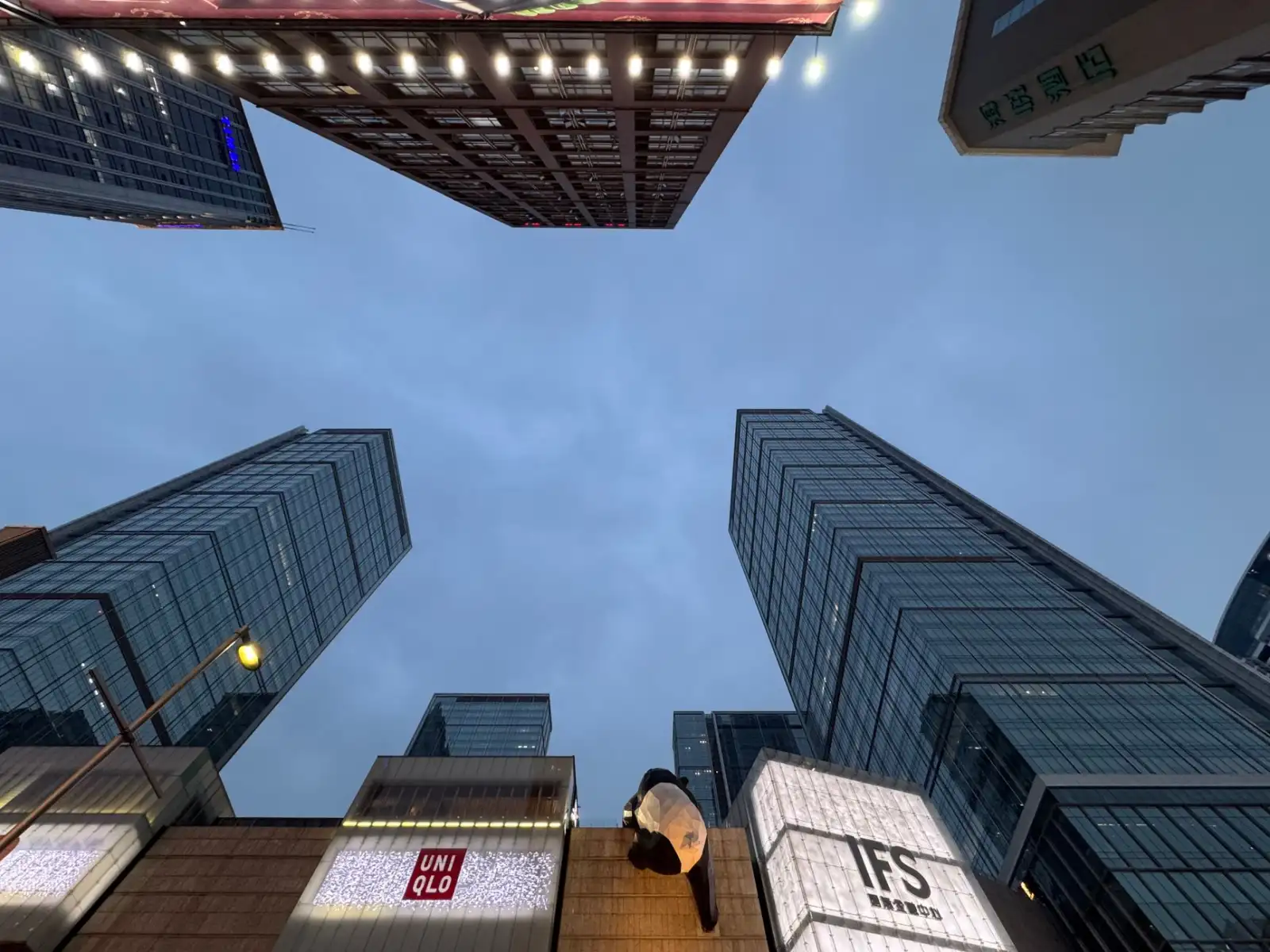 VGA线与音频线在多媒体会议室中的信号传输方案设计