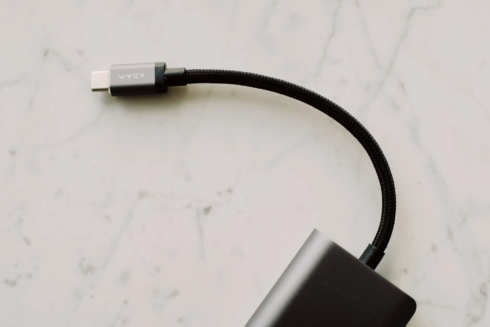 广州若风科技浅析USB数据线屏蔽层工艺对传输稳定性的影响