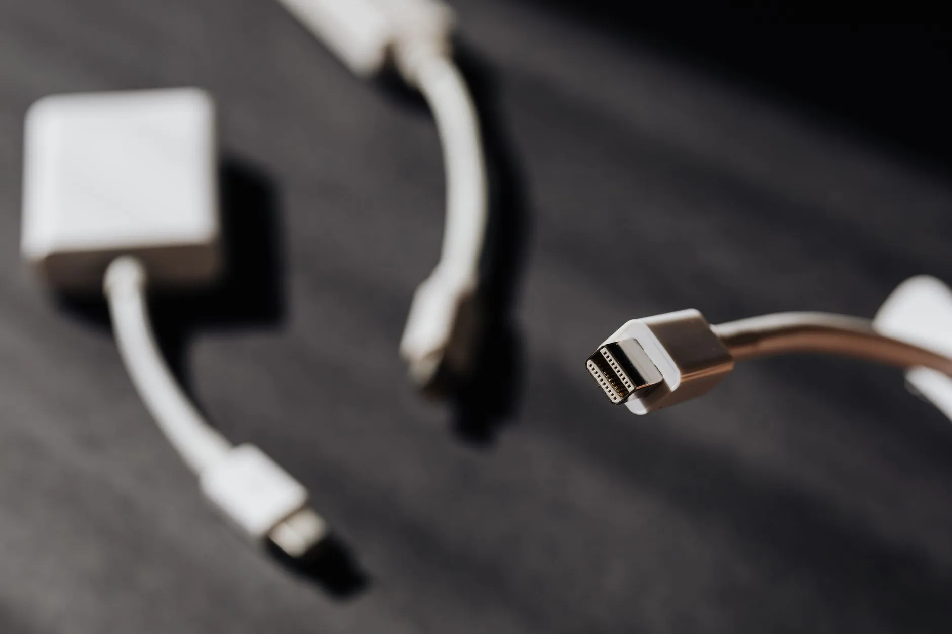 HDMI2.1与DP2.1接口技术差异及线材选型指南正文配图 1