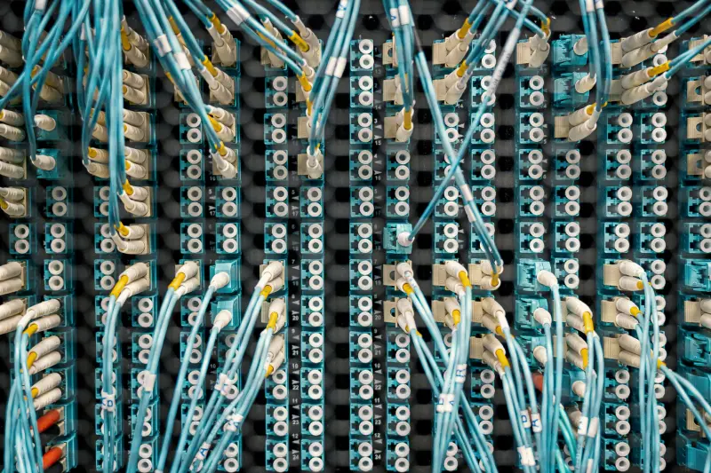 广州弱电工程常用线缆选型指南：USB、HDMI与网线的匹配方案正文配图 1